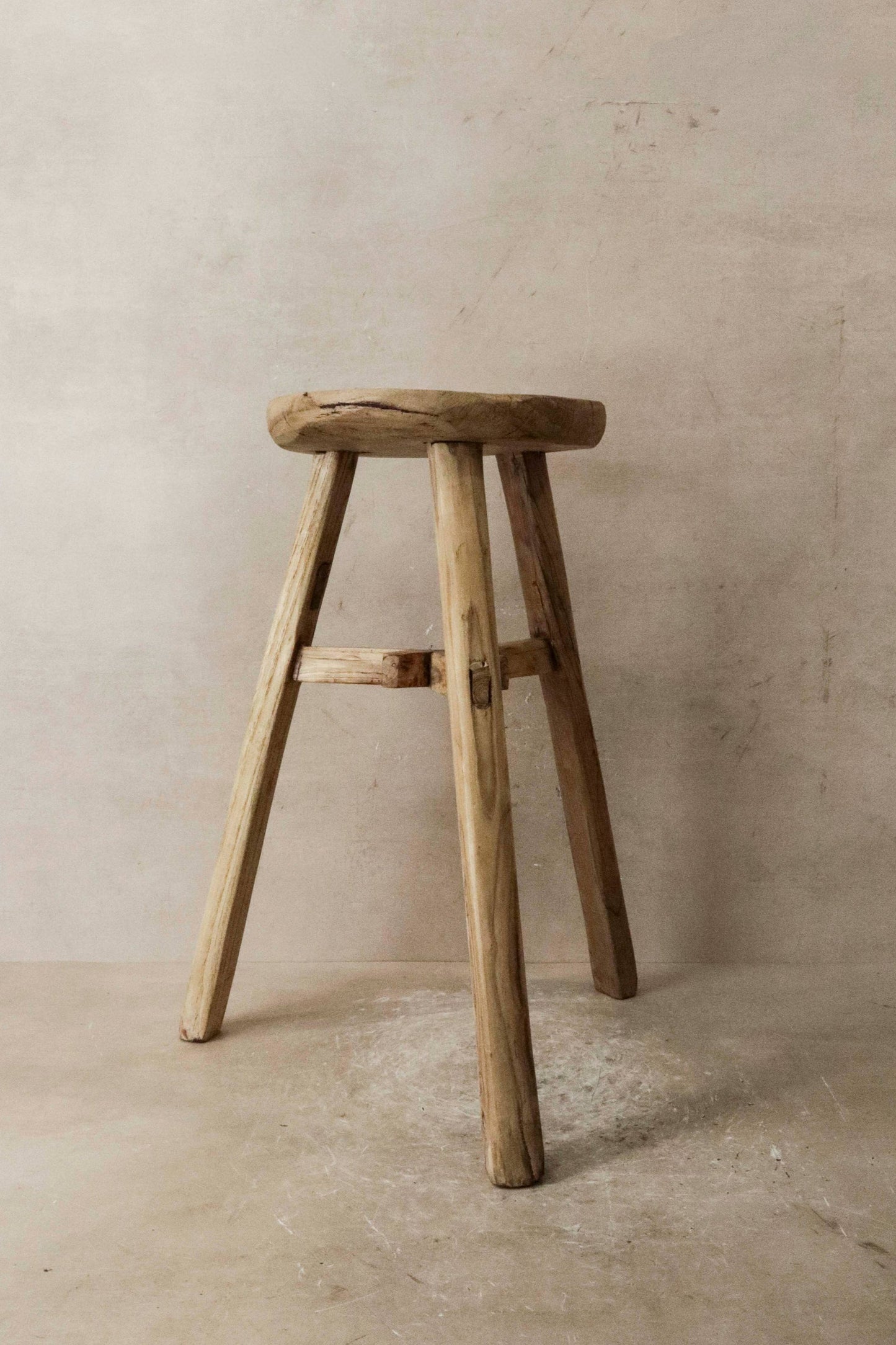 Vintage Elm Round Stool - Design Vintage