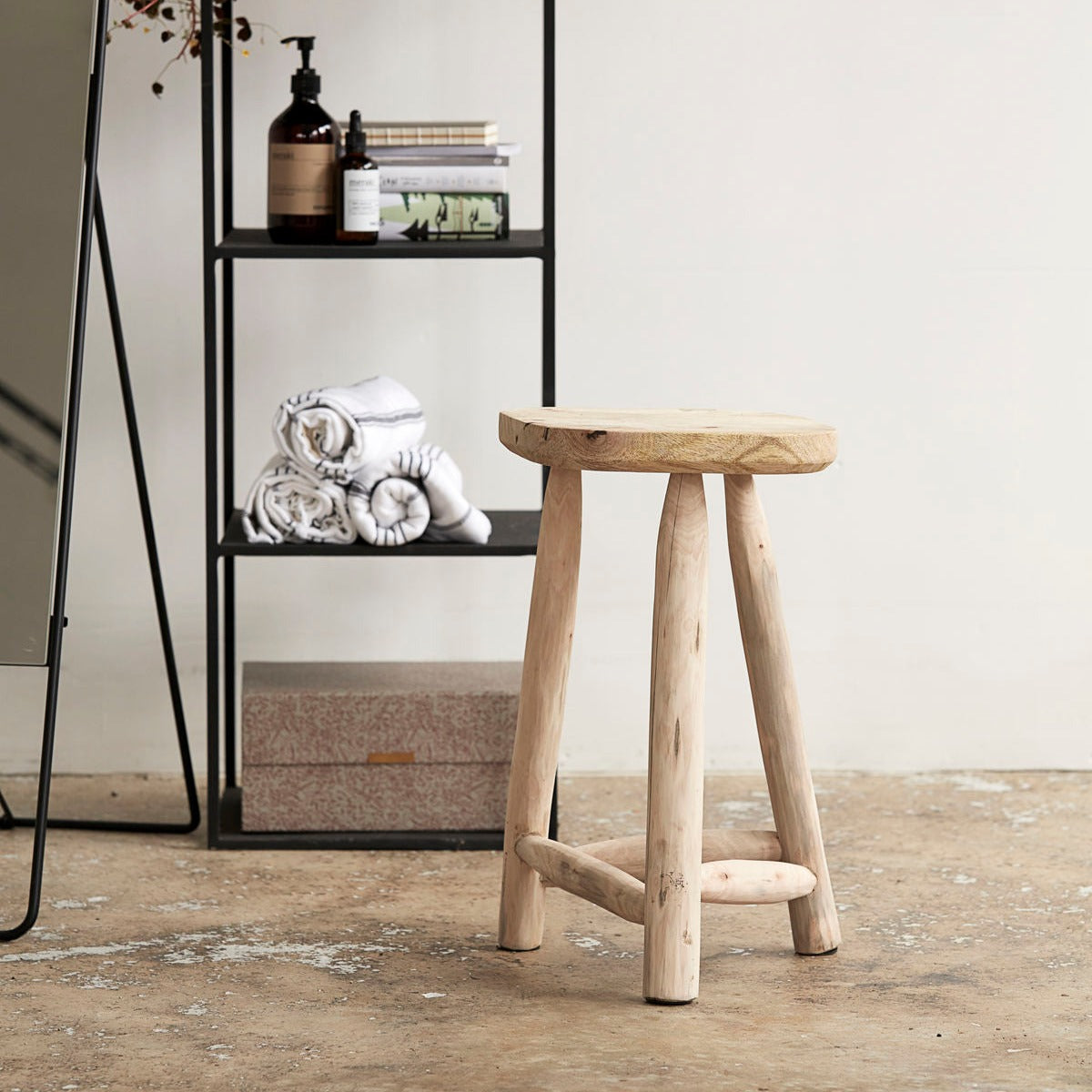 Nature Wooden Stool - Design Vintage