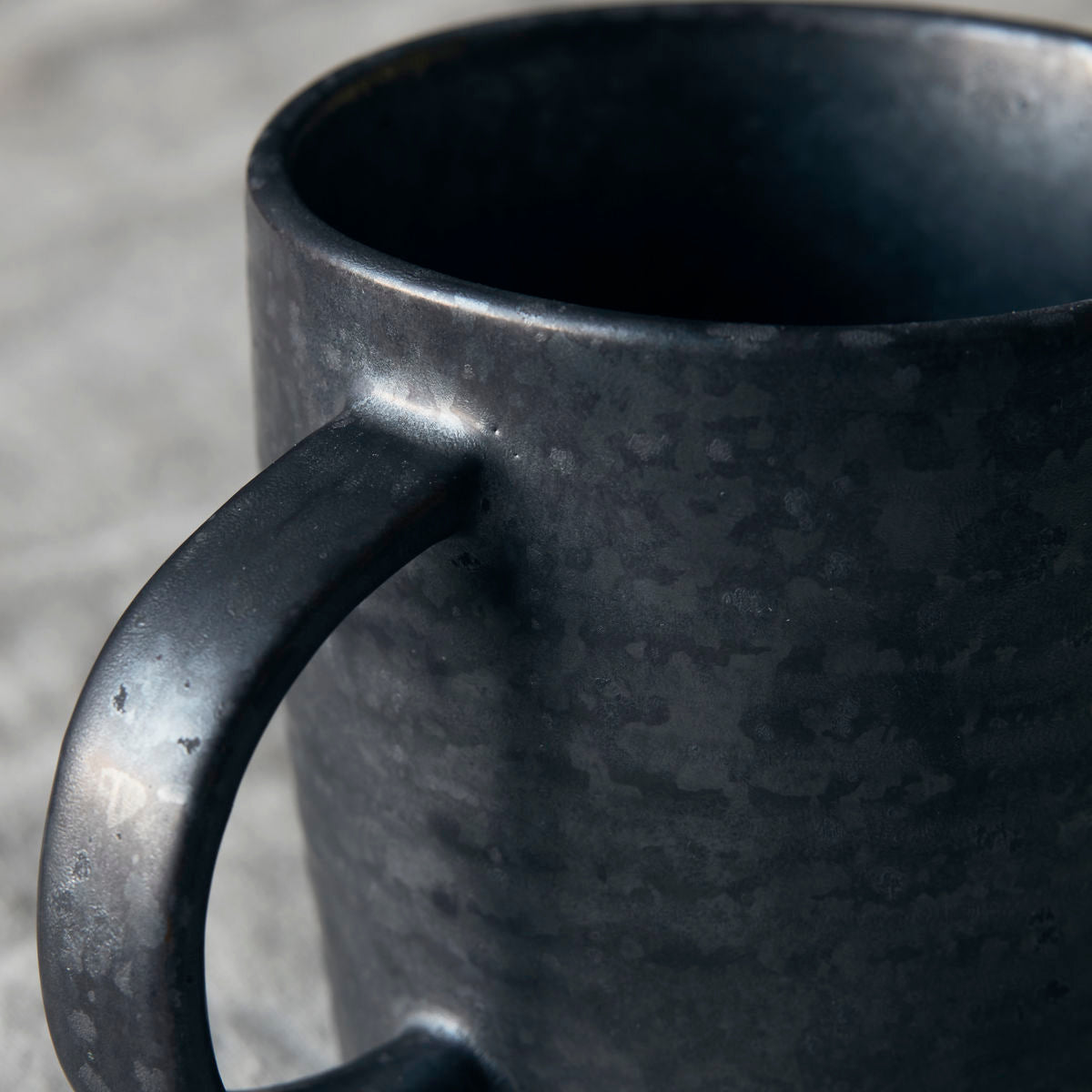 Black Pion Mug - Design Vintage