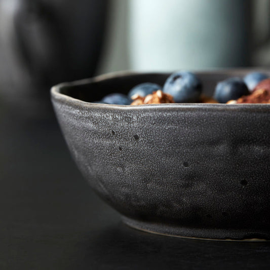 Handcrafted Rustic Bowl - Design Vintage