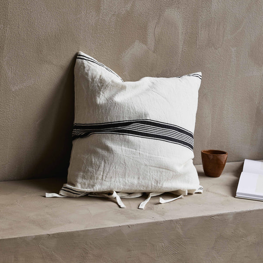 Cala Linen Cushion - Design Vintage
