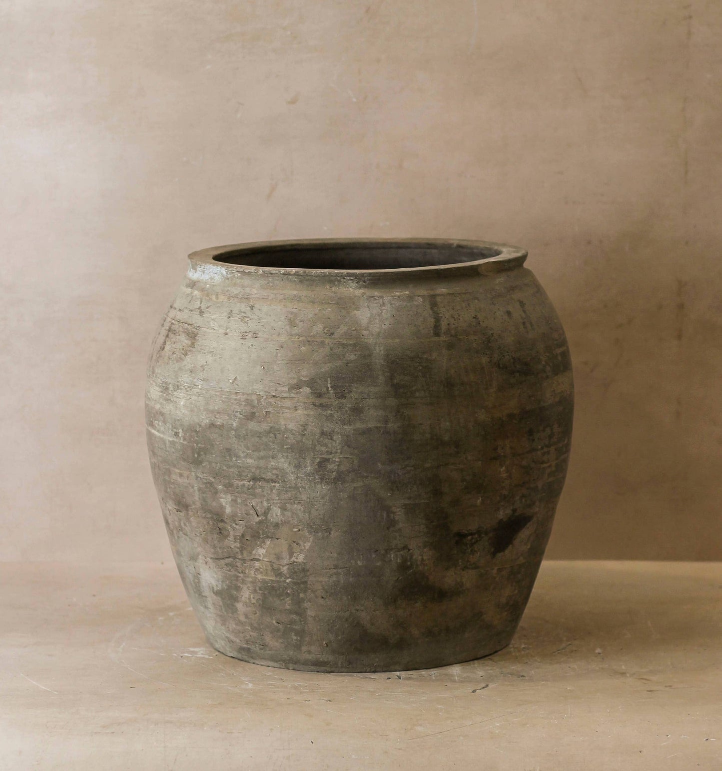 Vintage Dark Pot No 1