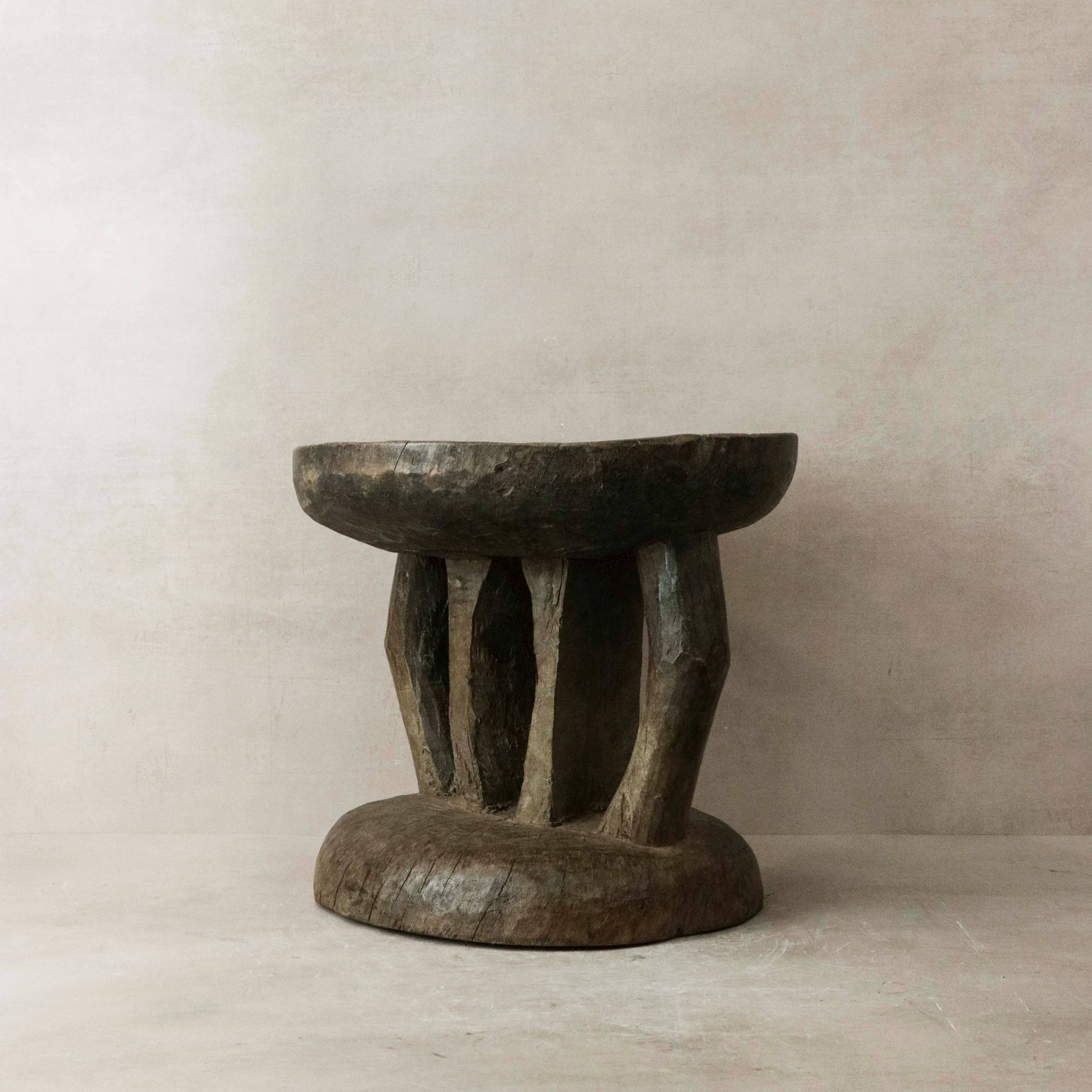 Vintage Tonga Stool No 3 - Design Vintage