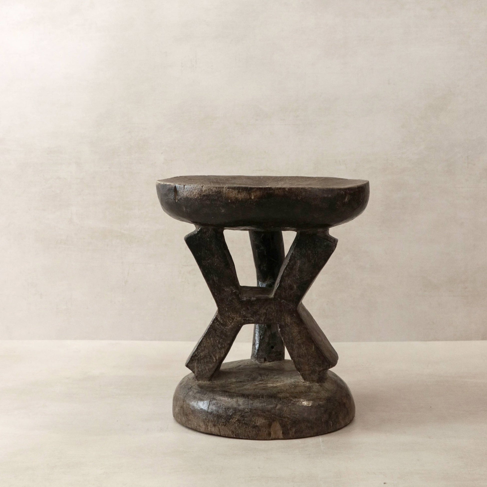 Vintage Tonga Stool No 2 - Design Vintage