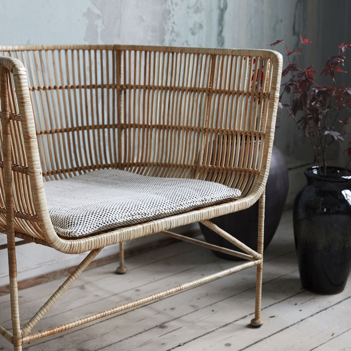 Curve Rattan Armchair - Design Vintage