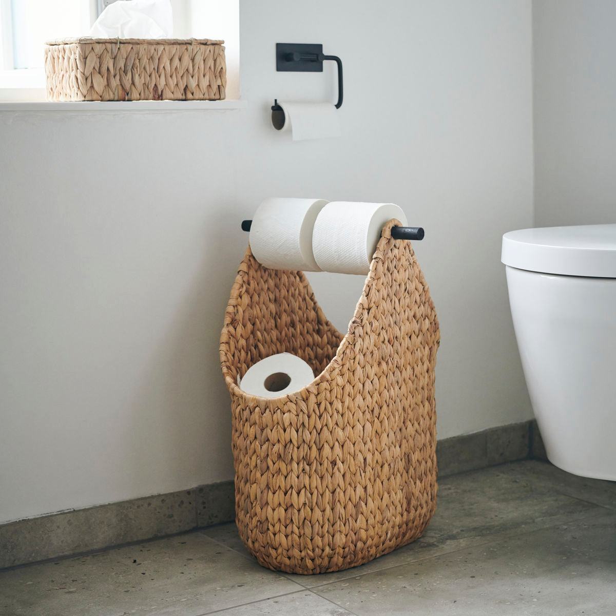 Water Hyacinth Bathroom Basket - Design Vintage